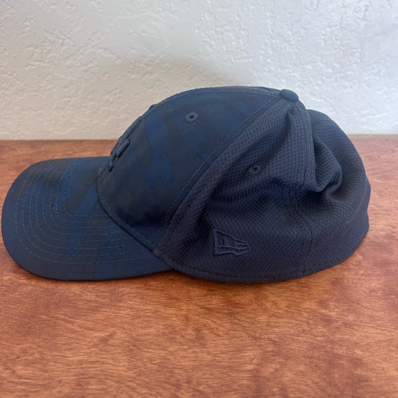New Era Los Angeles Dodgers Large/Extra Large Blue Camo Dad hat with Mesh Net - Picture 2 of 7